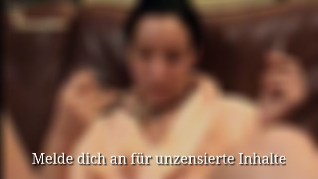 TRAILER - Muschi und Rosette erst mit Dildos verwöhnt und danach geleckt -B-J 4K