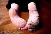 feet torture