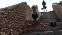 023104  Ewa Pees Down A Flight Of Steps