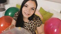 1135 Sofia's Sitpopping Masspop