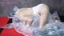 Xiaoyu Endures Vacuum Bag with Balloons