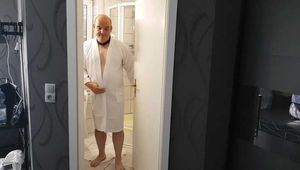 Sklave muss seine Benutzung vorbereiten 