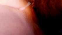 DIE LUSCHE LECKT DAS FREMDSPERMA WEG