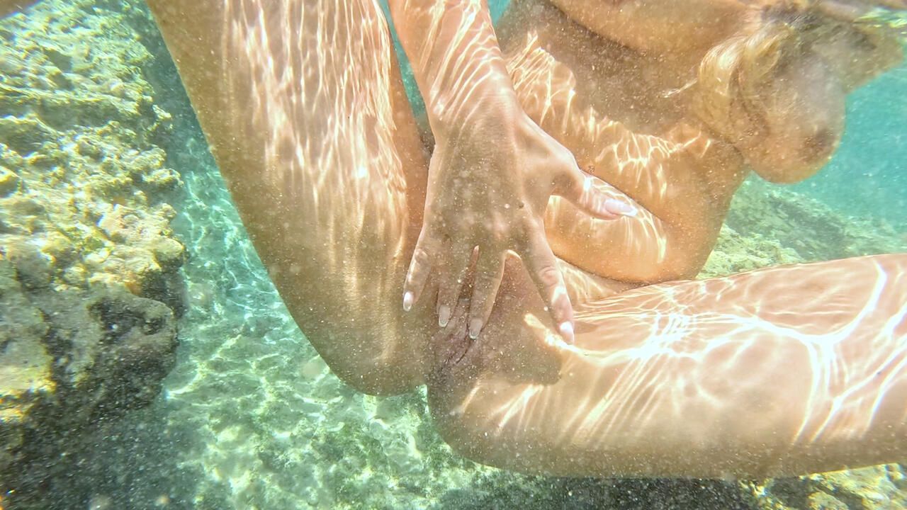 THE NON-MERMAID: Big-Ass Teen Lina Fucked in a Vacation Paradise (Underwater Sex)