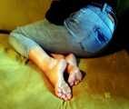 Mari's feet
