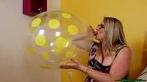 balloon overinflating with the pump and Blow2Pop clear U16 yellow polka dot