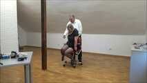 Mara - New prisoner in the office Teil 3 von 8
