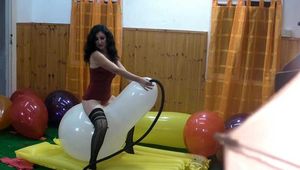 Madame en rouge 15