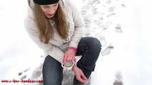 Handschellenspass im Schnee