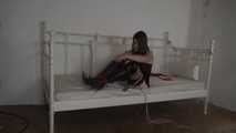 Ayu Bed tied 2