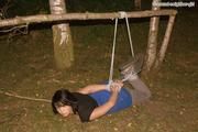 Nadine - Im Wald alleine
