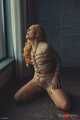 Ariel in armbinder