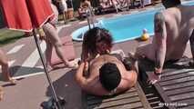 Jasmin Babe fickt in der FKK Villa am Pool