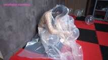 Xiaoyu Endures Vacuum Bag with Balloons