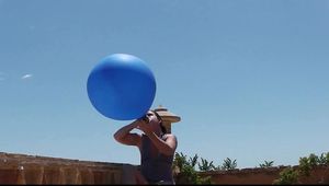 The biggest balloon ever  part 1