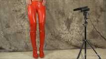 Geräusche in Rot und Cameltoe
