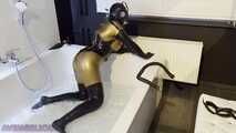 rubberbitch in latex happiness