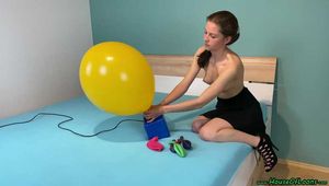 topless pump2pop five balloons