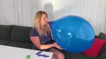 Blow2Pop blue TT24 by rolling a dice