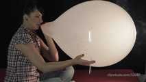 041 Smokey Balloon