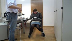 Susan - Überfall im Büro 2 Teil 6 von 7