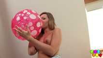 333 Sara, those balls suit you!
