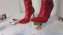 Crushing in rot Overknees auf Tisch