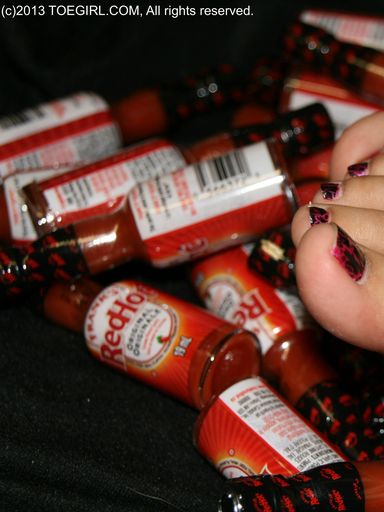 Red Hot Toes