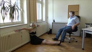 Gast Lea - Bürofantasien Teil 2 von 6