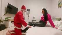 Den Weihnachtsmann übers Knie gelegt