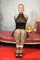  Miss Francine gefesselt im sexy Lack Outfit und streng geknebelt mit gestopftem Mund