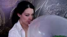 Blowing up multiple wet transparent U16 with a Blow2Pop