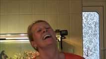 Isabel - Tickle therapy II Teil 2 von 6