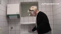 056025 Kasha Pees On The Floor Of The Smelly Toilet 