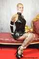  Miss Francine gefesselt im sexy Lack Outfit und streng geknebelt mit gestopftem Mund