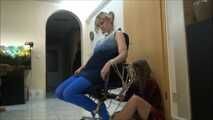 Celeste und Stefanie - Wer kann fesseln Teil 2 von 7