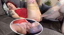 FISTING - HE FUCKS MY CUNT WITH HIS HAND