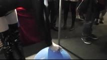 Die Nonne auf der Messe