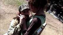 Homeless couple persuaded with money - German subtitles