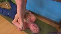 Katrin: stinky feet in the face ---FULLWEIGHT--- 