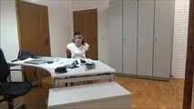 Paula - Hochsicherheitsgefangene im Büro Teil 2 von 9