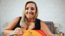 675 Krystal Swift bläßt für uns
