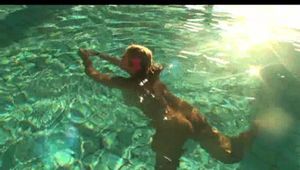 Nackt im Schwimmbad -Teil 5 -