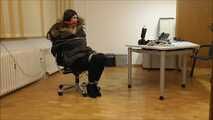 Romina - Überfall im Büro Teil 3 von 8