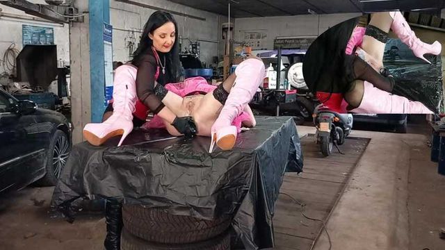 Mit dem Spiraldildo in Extase gefickt