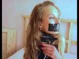 Ole Lykoile - Wunderschönes süßes Model Ole Lykoile zeigt elegante Bondage (video)