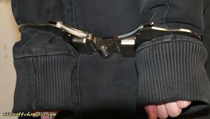 High security handcuffs