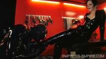 Madame Zoé - Rubbertoys boots licking session