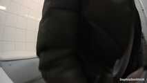 Changing Rooms Pee