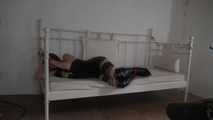 Ayu Bed tied 2